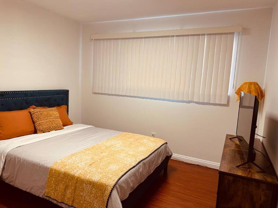 Charming 3br Retreat Near Disneyland Downtown La! Apartment Rowland Heights