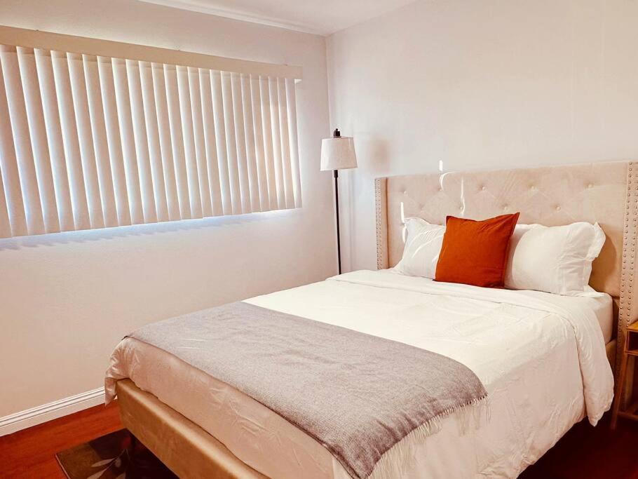 Charming 3br Retreat Near Disneyland Downtown La! * Rowland Heights
